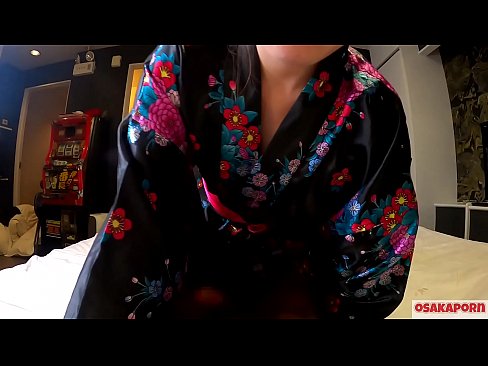 ❤️ Keçika ciwan a cosplay ji seksê hez dike ku bi orgazmê bi şûjinek di hespêk û blowjob de. Keçika Asyayî ya bi pisîka porî û bi cil û bergên kevneşopî yên Japonî di vîdyoya amator de ku masturbasyona bi pêlîstokên qijikê nîşan dide. Sakura 3 OSAKAPORN. ❤️ Derb li ku.pornsexphoto.ru ❌️❤